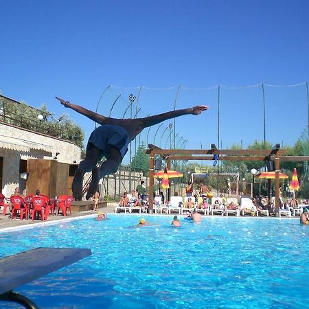 Villaggio Turistico Defensola ヴィエステ エクステリア 写真