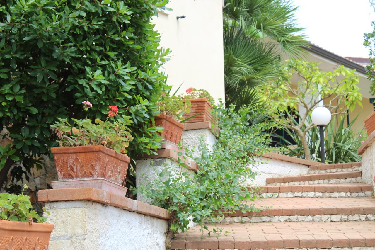 Villaggio Turistico Defensola ヴィエステ エクステリア 写真